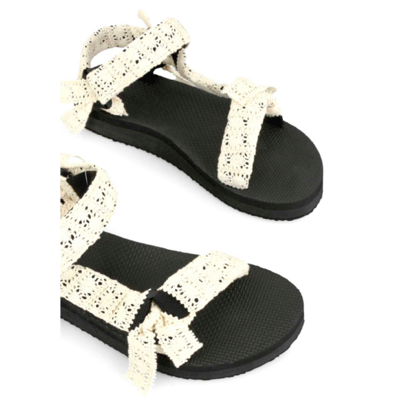 EXE21S336BGE3.png Kristi Lace