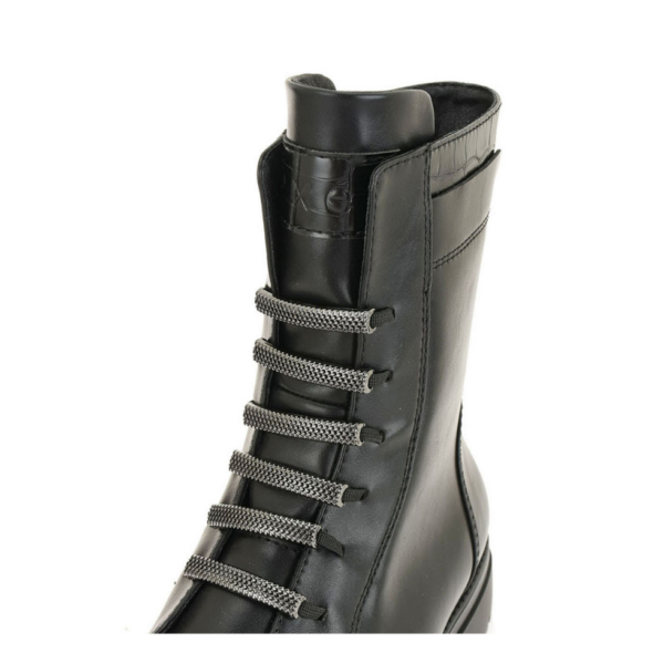 EXE22W525BLK3.png Valencia